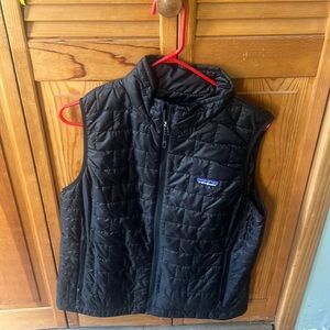 Womens Patagonia nano puff vest